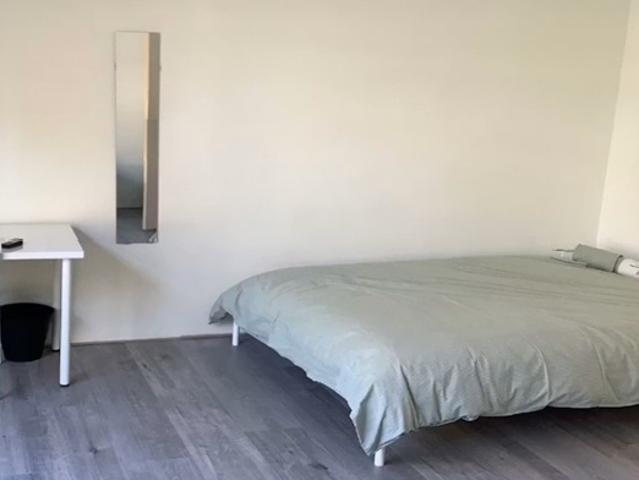 Kamer Strevelsweg in Rotterdam