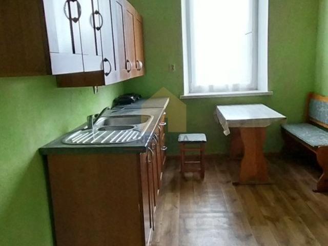 Kamienica, 2 pokoje, do remontu, niskie koszty