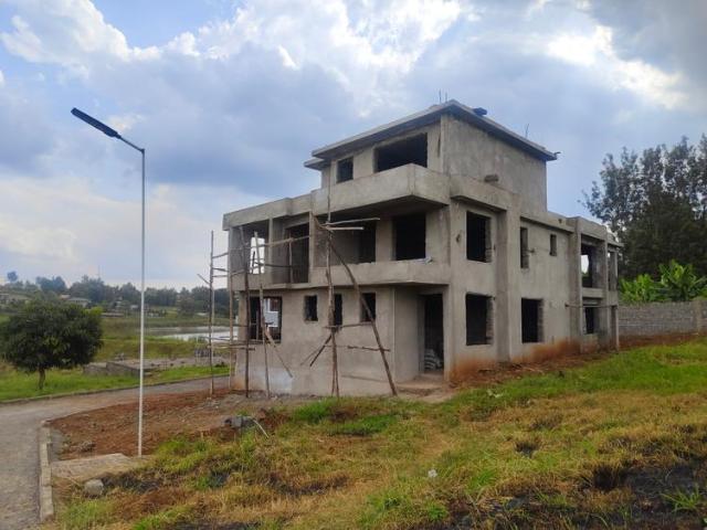 Kamiti Road. Incomplete 4 Bedroom All En Suite Villa on ⅛ Acre for Sale for Kes 14M