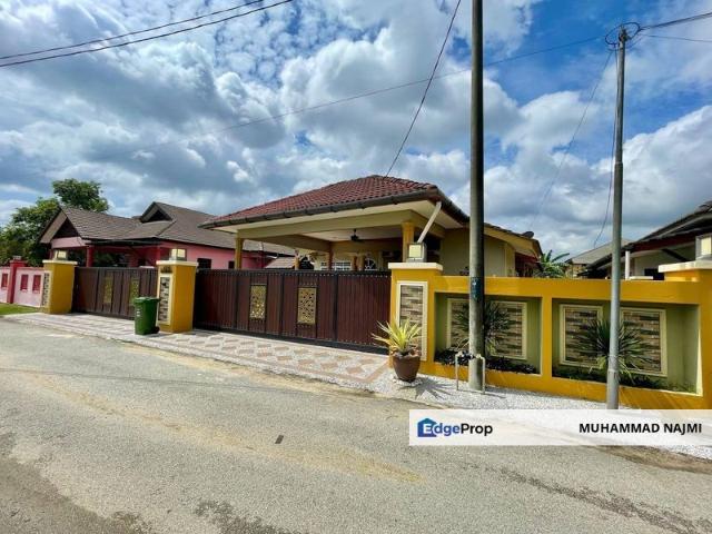 Kampung Gong Pasir, Sura