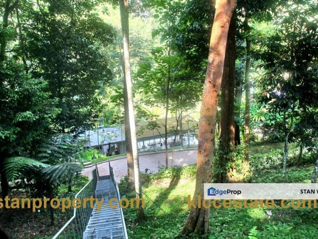 KAMPUNG JANDA BAIK