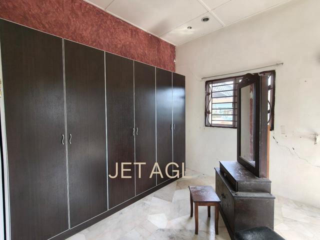 Kampung Jawa Klang Double Storey Corner House For Sale Renovated