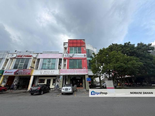 Kampung Jenjarom