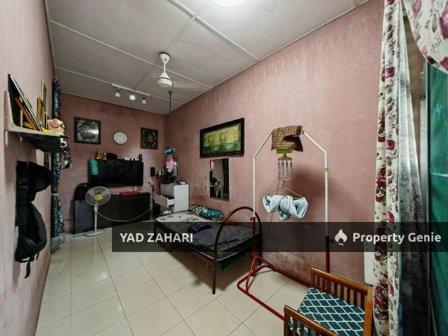 Kampung Lombong, Shah Alam | 1 Storey Terrace 3 Bedrooms | RM339K Extended Kitchen and Malay Reserve