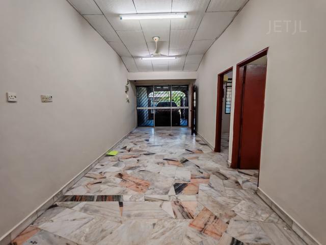 Kampung Pendamar 1 Storey Terrace House for Sale at Port Klang