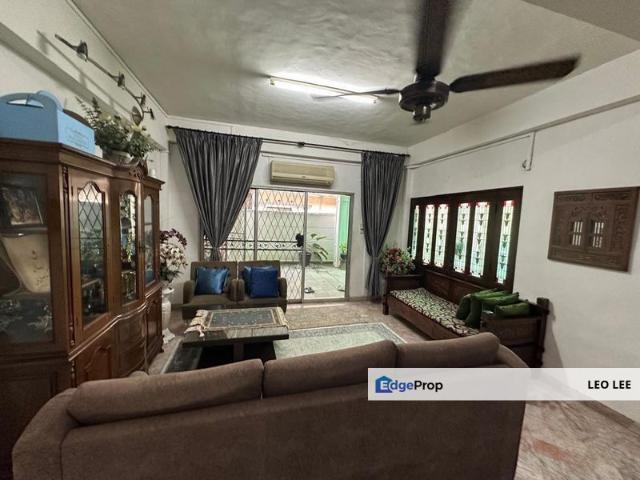 Kampung Tarom
