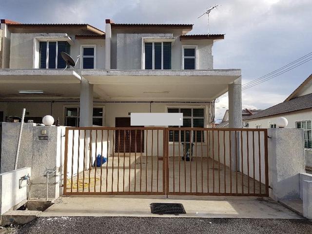 Kampung tiram jaya Double storey end lot for sale