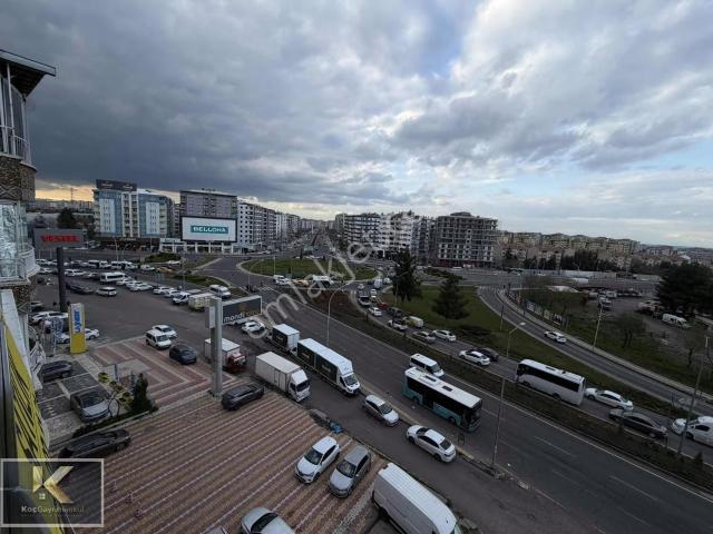Kantar Kavşağında Satılık 3+1 Bakımlı Fırsat Daire