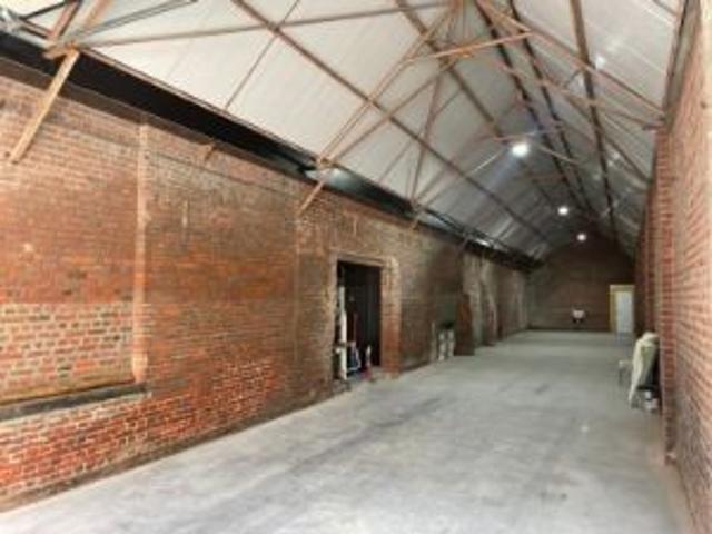 Kantoor te koop in Zwevezele 8750