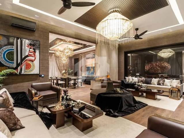 Kanal ultra modern furniseh eye catching superb luxury bungalow for sale