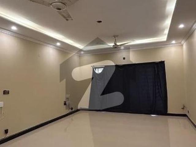 Kanal unfurnished house available for rent in bahria town Rawalpindi Bahria Town Phase 3