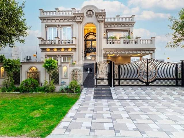 Kanal Victorian Super Stylish Bungalow For Sale On Top Location