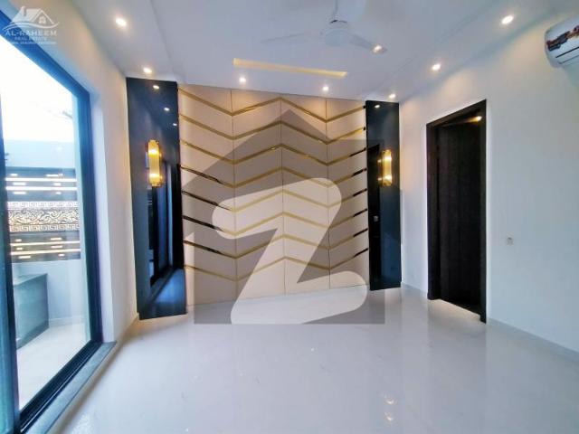 Kanal adnan asimi designe modren bungalow sale dha phase 8 block w