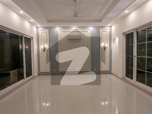 Kanal Classical Modern Design House Lake City