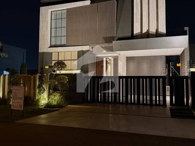 Kanal full furniseh basement eye catching superb luxury bungalow for sale