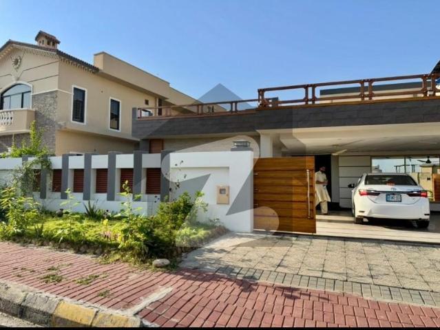 Kanal furnished house 3 bedroom fully furnished Bahria Town Phase 8 Block A