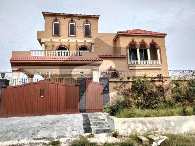 Kanal House For Rent With Extra Land Also Can Use For Commercial Purpose B 17