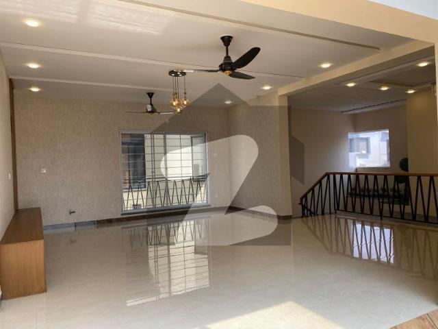 Kanal Luxury House Available For Sale In Phase 4 Bahria Town Phase 4
