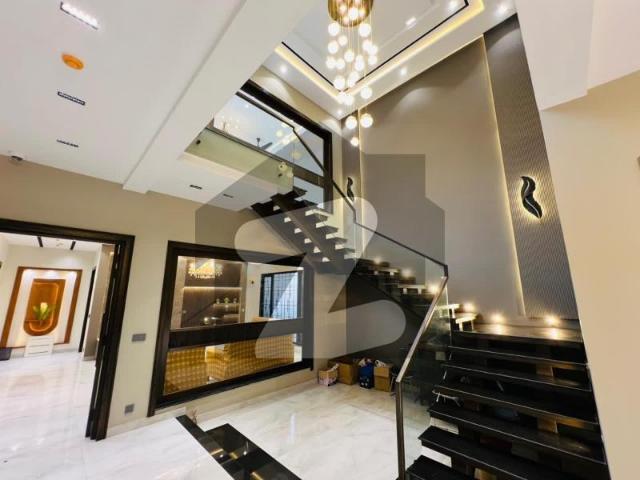 Kanal Luxury House For Sale In Reasonable Price DHA Phase 7 Block Z2