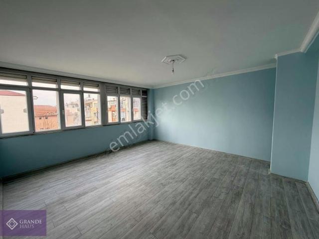 Kanal Mah. 2+1 Kapalı Teraslı Tramvay Yakını Kiralık Daire