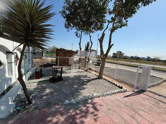 Kanal Plot For Sale DHA Phase 5