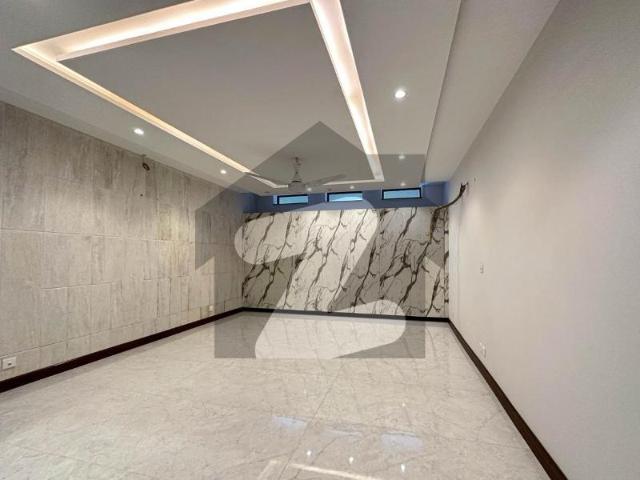 Kanal Superb Basement Bungalow Swimming Pool And Theater DHA Phase 5