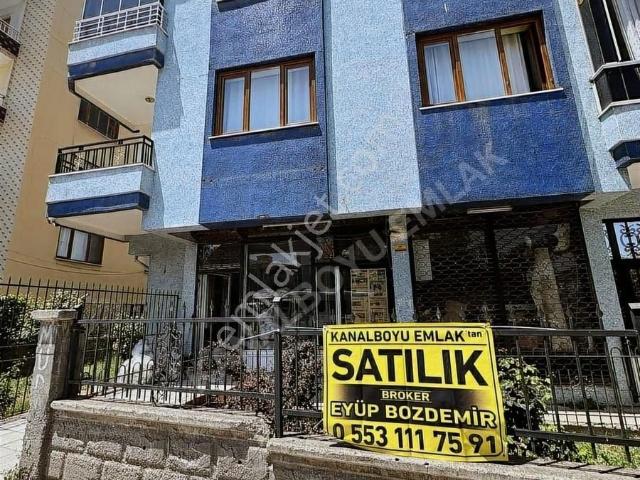 Kanalboyu Emlaktan Başharıkta 90 M2 Satılık Dükkan