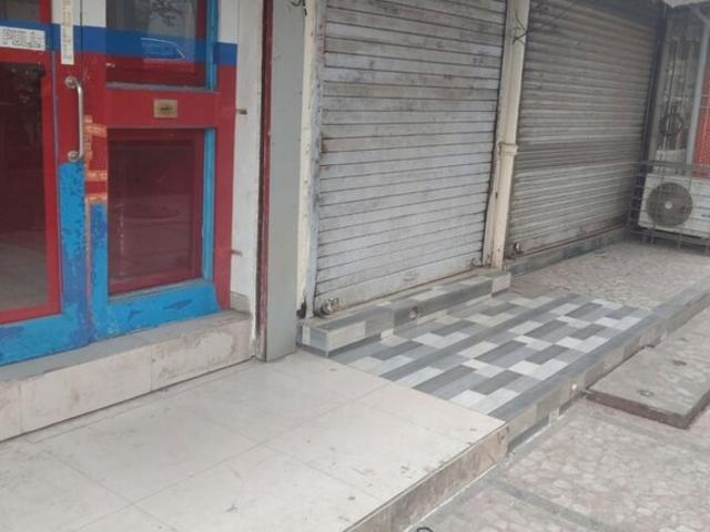 Kandarpada, Dahisar West Commercial Shop 220 Sq. Ft. in Kandarpada Mumbai Listing ID: #9968