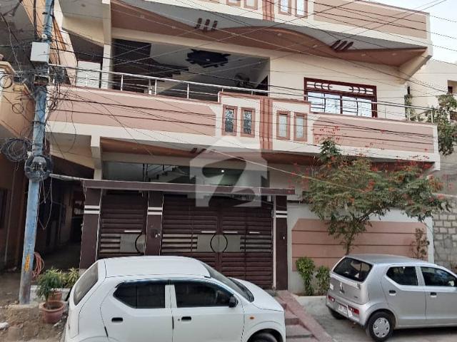 Kaneez Faitma Block 1 Bungalow 230 Sq Yd Ground +1 Like A New House Corner West Open / South Open