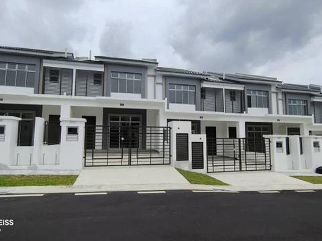 kangkar Pulai Citrine Hills Double Storey Pulai Gate and guard