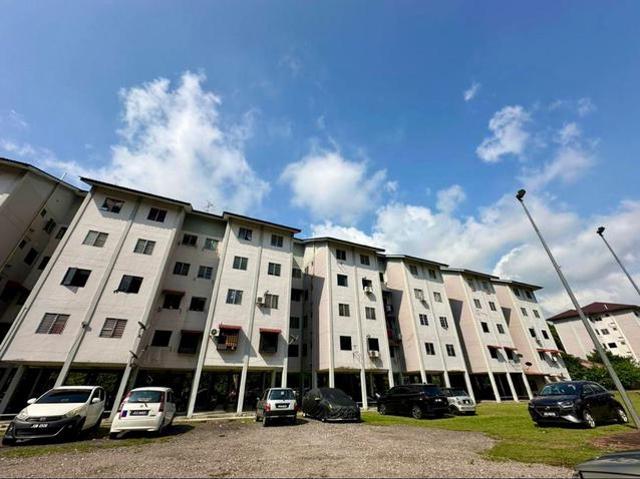 Kangkar Pulai Flat Unit For Sale