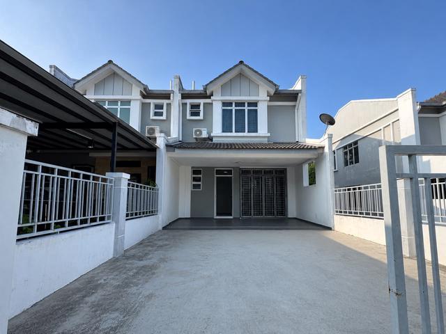 Kangkar Pulai Sapphire Hills Big Size Double Storey Terrace House