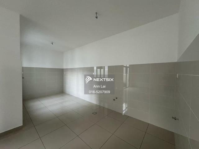 靠近 Perling #SeriBaiduri Medium Cost Flat️ 首购族可以看看【3房2厕】710sqft Block C Level 2 原装单位 已安装铁门及厨房后方铁花5 分钟车程可到 Taman Perling 及 Taman Laguna