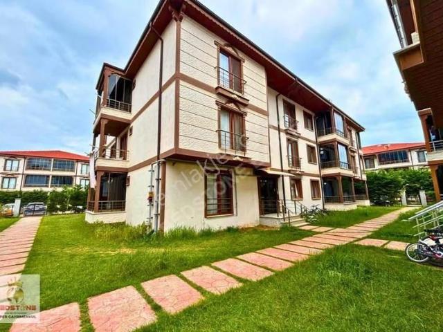 Kabakoz'da Ebeveyn Banyolu, Ayrı Mutfaklı,kilerli,satılık Daire