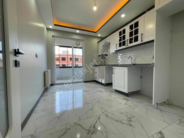 Kabal'dan Hastane Bölgesinde Modern 2+1 | Son Kat Çift Balkon