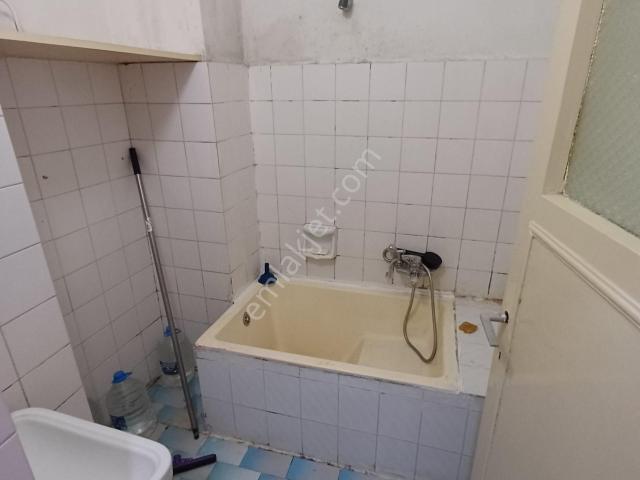 Kadıkoy Mahallesinde İci Temiz Satılık Daire