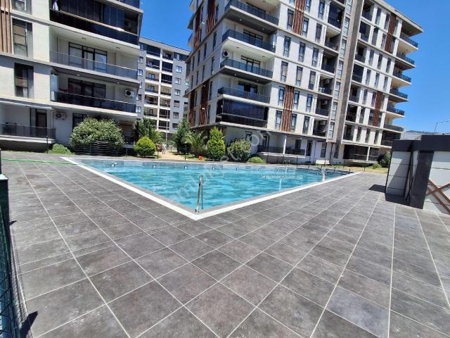 Kadıköy Novada Yakını Yüzme Havuzlu 3+1 Kiralık