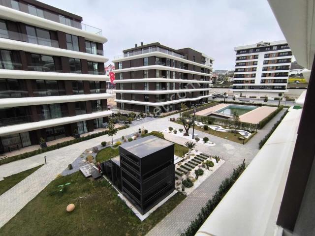 Kadıköy Özden Mahallesi Elegantpark Sitesinde Kiralık 2+1 Daire