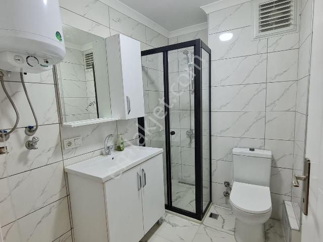 Kadıköy Altıyol Çilek Sokak Ta 1. Kat Daire