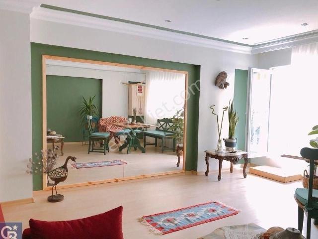 Kadıköy Değirmende Kiralık Geniş Stüdyo Daire