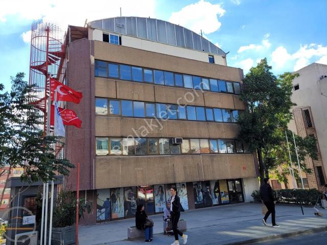 Kadıköy Hasanpaşa Da 7 Katlı 4200 M2 Komple Satılık Ticari Bina