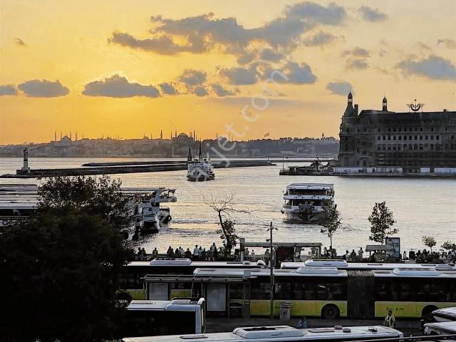 Kadıköy Rıhtım Deniz Manzaralı Eşyalı Stüdyo Daire