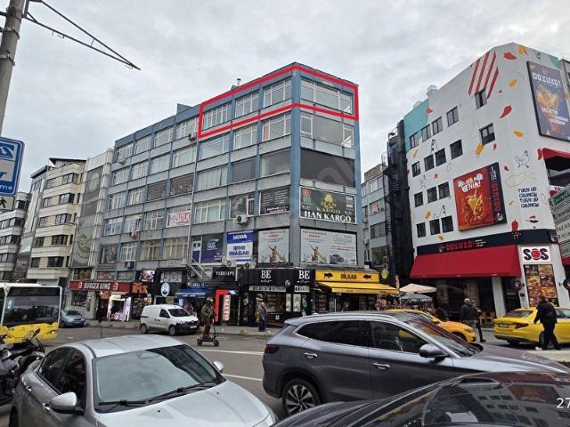 Kadıköy Söğütlüçeşme Altıyol Boğa Meydanına 3 Cepheli Satılık Ofis & Büro