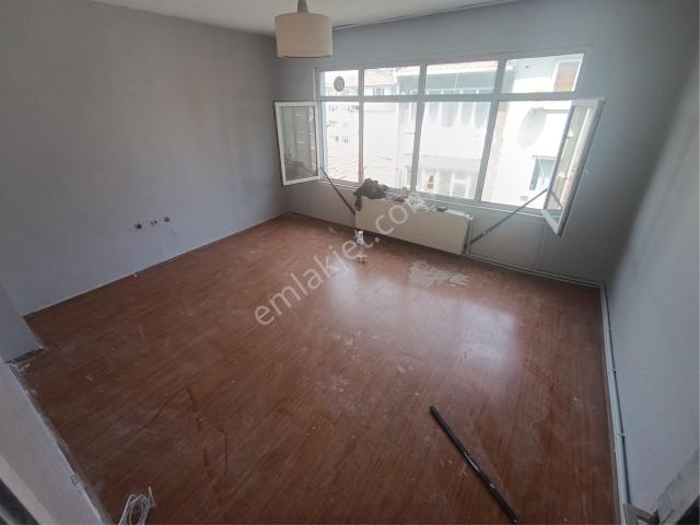 Kadıköy Uzun Hafız Sokakta Kiralık Daire
