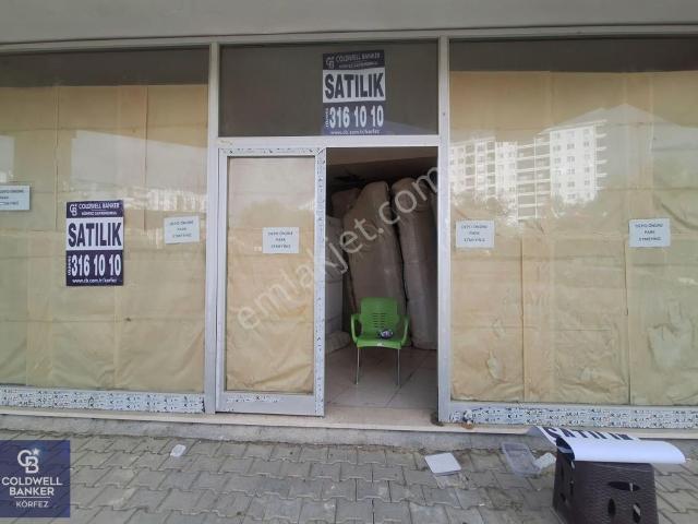 Kadıköy 250m² 2 Katlı Cepheli Dükkan