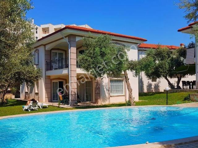 Kadınlar Denizi'ne 250 Metre Mesafede 3+1 Lüks Villa