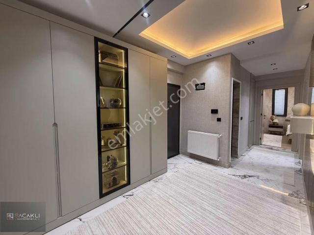 Kadir Saçaklıdan Batıkent Arıcı Cami Karşısı 3 Oda