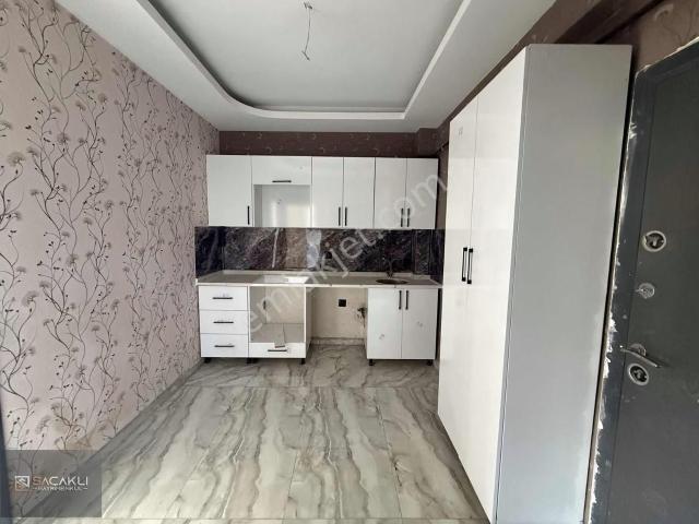 Kadir Saçaklıdan Şehir Hastanesi Civarı 2+0