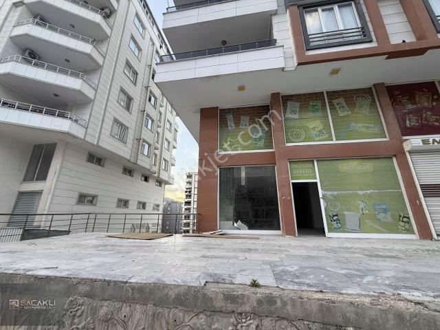 Kadir Saçaklıdan 2.35 Mt Üzeri İşlek Dükkan