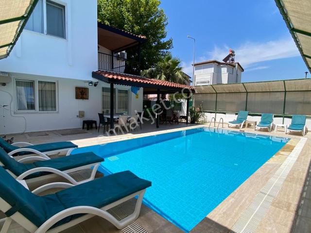 Kadriye Belek Arasında 4+1 Özel Havuzlu Villa